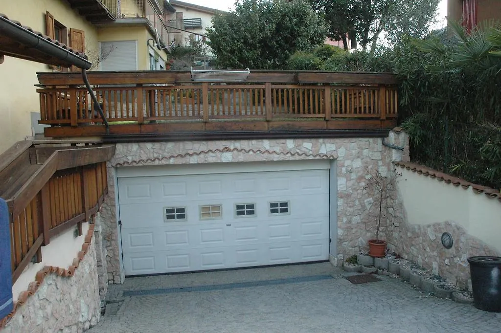B&B Rosso Pila-1